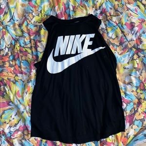Cut-off Nike shirt